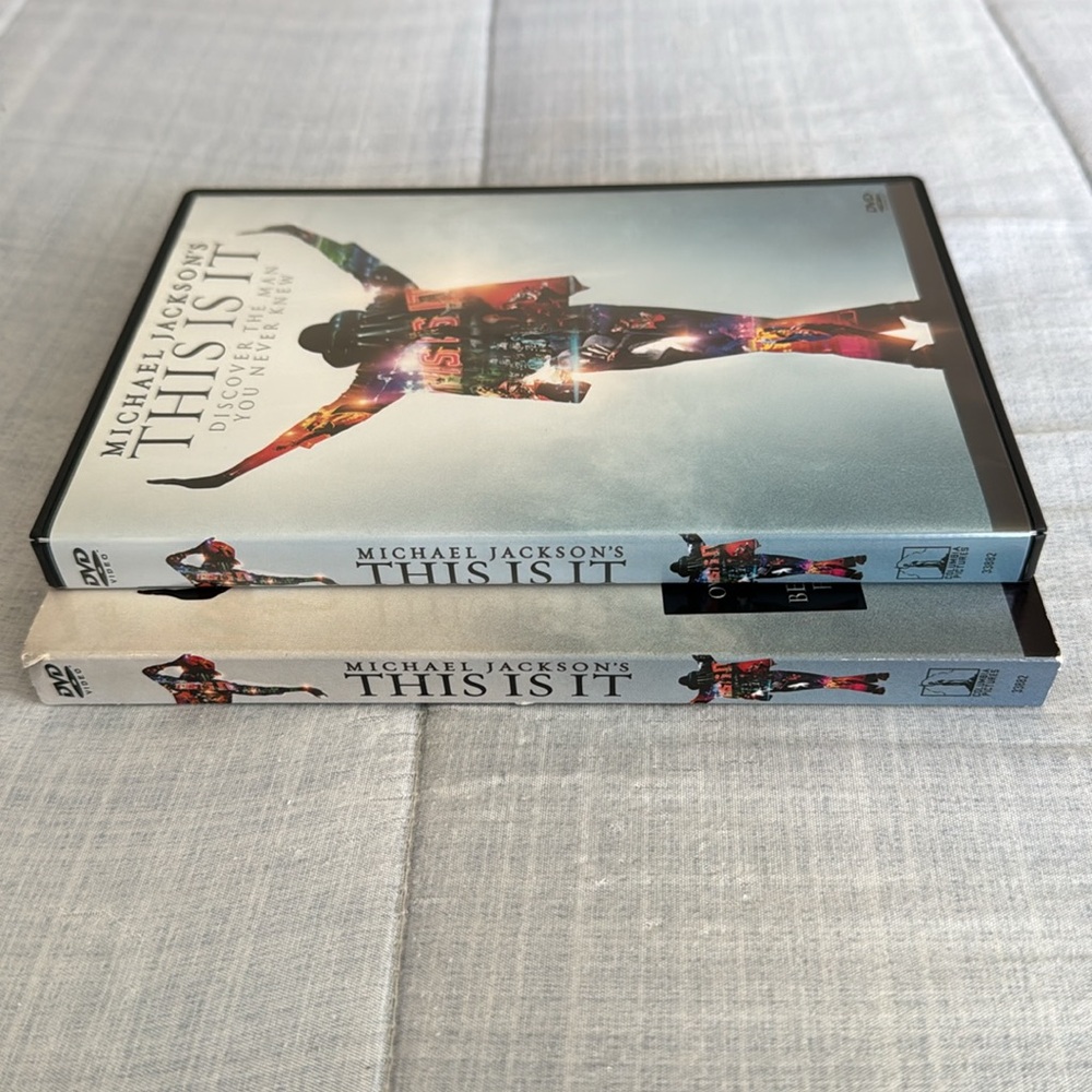 Michael Jackson’s THIS IS IT Discover The Man You Never Knew DVD Sony 2010 EXC! - Picture 8 of 12